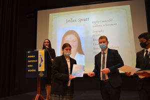 2021-year-8-academic-awards-14