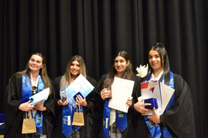 graduation-yr-12-2022-11