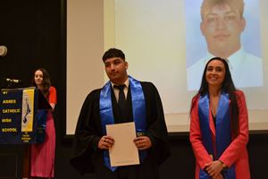 graduation-yr-12-2022-299