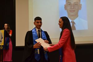 graduation-yr-12-2022-323