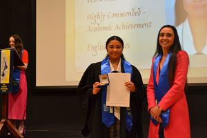 graduation-yr-12-2022-355