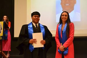 graduation-yr-12-2022-377