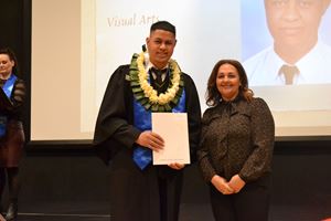 graduation-yr-12-2022-417