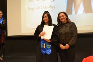 graduation-yr-12-2022-431