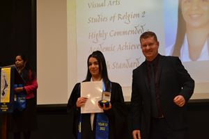 graduation-yr-12-2022-523