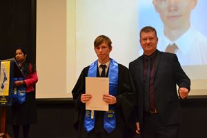 graduation-yr-12-2022-529