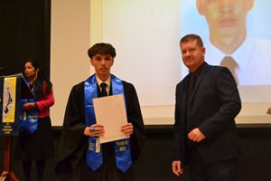 graduation-yr-12-2022-539