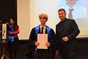 graduation-yr-12-2022-554