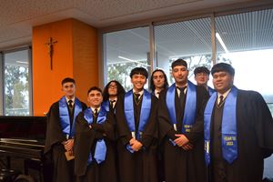 graduation-yr-12-2022-626
