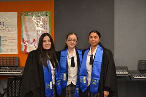 graduation-yr-12-2022-632