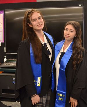 graduation-yr-12-2022-634
