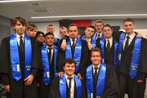 graduation-yr-12-2022-645