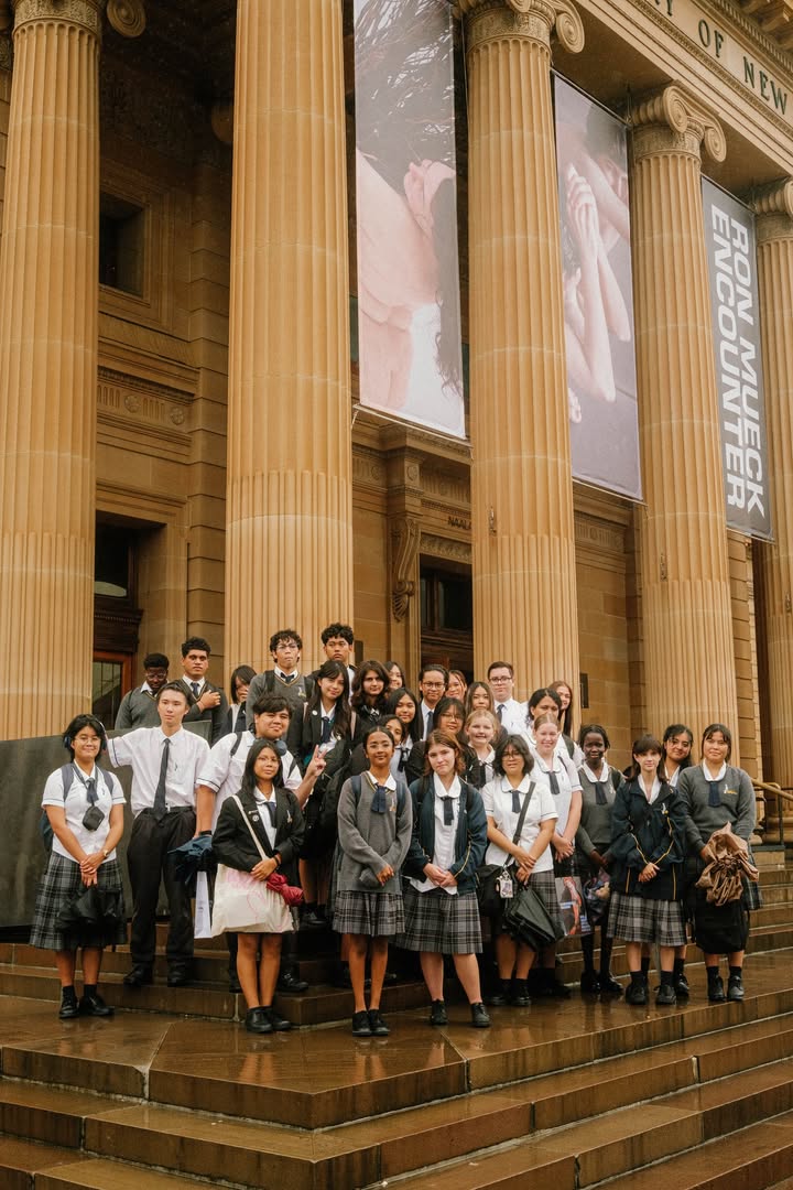 845629357588224_1316779560473199-1